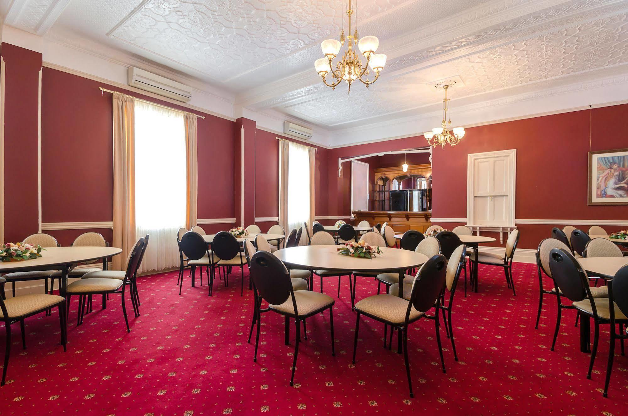 Criterion Warwick Hotel Esterno foto