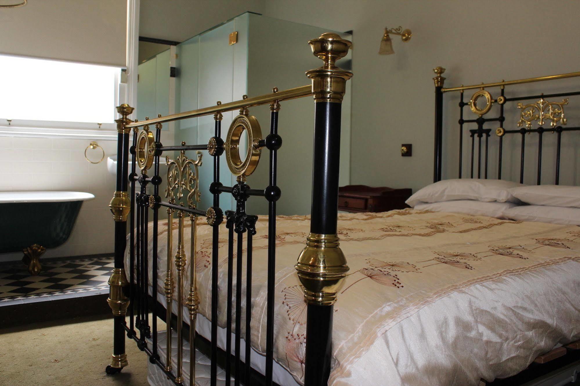 Criterion Warwick Hotel Esterno foto